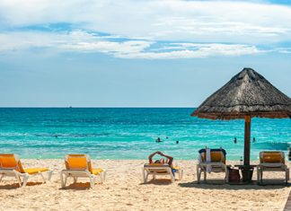 Невакцинированных предложили лишать отпуска