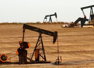 США призывают ОПЕК+ наращивать добычу нефти для снижения цен на топливо