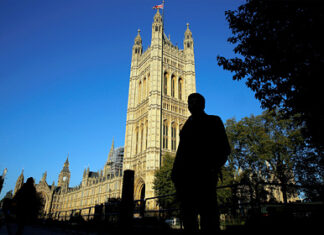 Лондон запретил китайскому послу доступ в парламент Великобритании