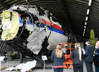 Отец жертв крушения MH17 указал на магию числа семь