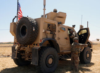 Пентагон опроверг информацию об уходе военных с баз в Сирии