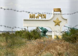 «Превращены в бесправных рабов», — жители Крыма возмущены, ФСО Путина «отжала» набережные в 3 поселках