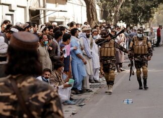 Уточнено число погибших при взрыве в афганской мечети