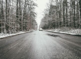 Гололедица и усиление морозов: синоптики предупредили об опасной погоде в Украине. Карта