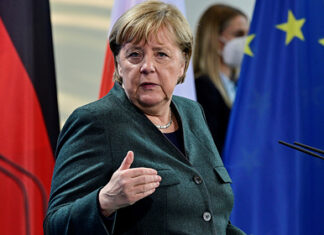 Меркель обсудила с Зеленским ситуацию в Донбассе