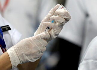 Оценена эффективность вакцин против нового штамма коронавируса