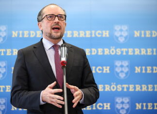 Австрийский канцлер приготовился уйти в отставку