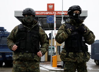 ЕСПЧ запретил высылать мигрантов на польской территории обратно в Белоруссию