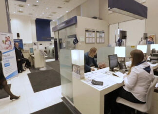 Годовая инфляция в России замедлилась до 8,11%