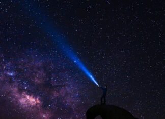 Парад планет, звездопад и »большое» Солнце: в Новый год украинцы увидят яркие небесные явления