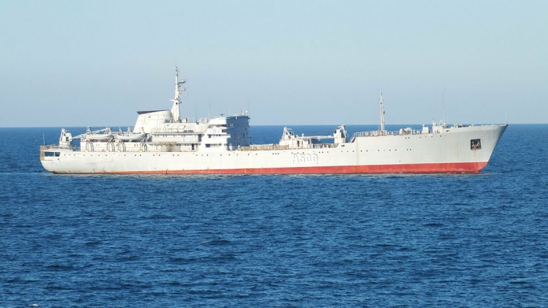 В ФСБ РФ сделали новое заявление о корабле "Донбасс" ВМС Украины вблизи Керченского пролива