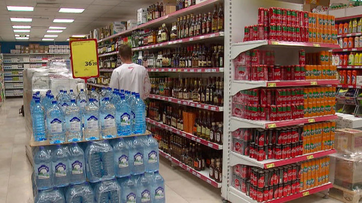 В Госдуме предложили запретить продажу алкоголя в выходные дни