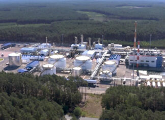 Германия вскоре прекратит импорт нефти из России и заберет НПЗ у «Роснефти»