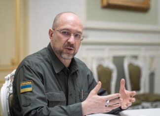 «Воевать или работать для фронта», – Шмыгаль заявил о привлечении безработных к общественным работам