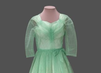 Исторический музей представляет масштабную выставку о женской моде