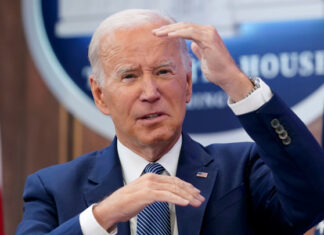 Джо Байден поспешил украсить фонтан американской нефти