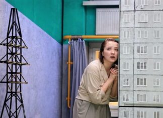 «Золотая маска» представит программу в Санкт-Петербурге в ноябре