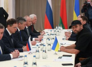 Запад непублично ищет возможные условия мира между Украиной и Россией — WSJ