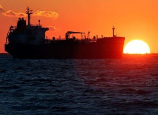 Reuters: Индия платит за нефть рублями и дирхамами, что подрывает позиции доллара