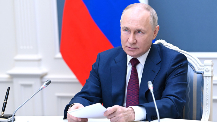 Путин призвал устранить барьеры в торговле между странами ШОС