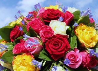 Доставка цветов для мамы: отличный подарок
