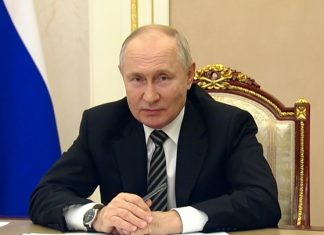 Путин объяснил правительству, где надо закупать курятину