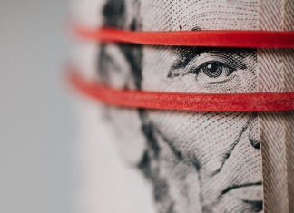 Кабмин проверит сообщения о жалобах на сложности возврата валютной выручки