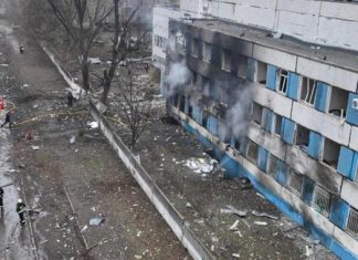 «Делали все, чтобы спасти»: истории из обстрелянного роддома в Днепре появились в музее «Голоса мирных» Фонда Рината Ахметова