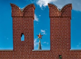 В Кремле согласовали минимизацию рисков от незаконных финопераций в РФ