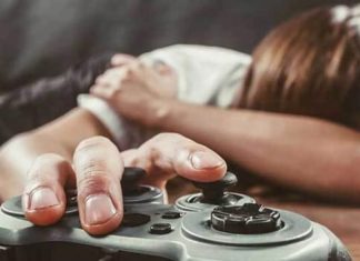 «Блогерство должно быть урегулировано»: психолог объяснила, как можно решить проблему детской игромании