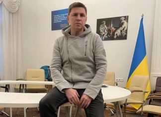 «Есть очевидное разъяснение»: у Зеленского ответили, смогут ли мужчины за границей дистанционно оформить документы