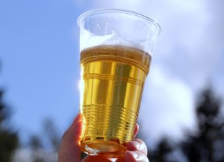 Правительство РФ повысило таможенные пошлины на пиво из недружественных стран