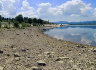 «Гнать вас в шею надо, бездарей и тунеядцев»: как оккупанты в Крыму оставили полуостров без света и воды