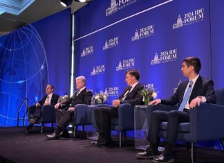 План Порошенко: экс-президент рассказал, как остановить войну «за 24 часа» — нужна одна подпись