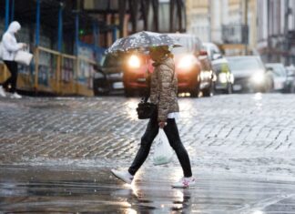 «Температурные контрасты», — синоптик дала прогноз погоды в Украине на воскресенье