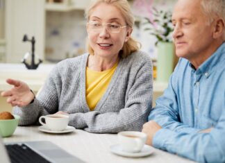 Сверхнормативный стаж влияет на пенсию украинцев: известно, на сколько могут увеличится выплаты, – СМИ