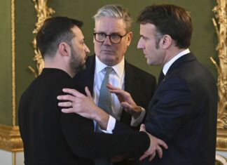 Макрон позвонил Зеленскому сразу после разговора с Путиным – СМИ