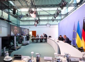 Украинская делегация «взорвалась аплодисментами» после разговора с Трампом: что сказал президент США – WSJ