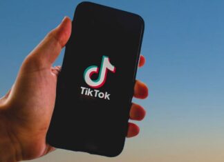 Стоит ли закрыть китайский TikTok в Украине – опрос