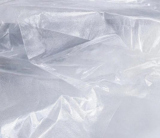 Прозрачная пленка ПВХ: свойства и применение